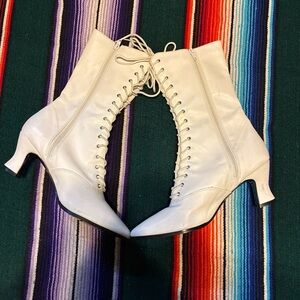 FunTasma White Lace Up Ankle Boots Pointed Toe Kitten Heel Side Zip